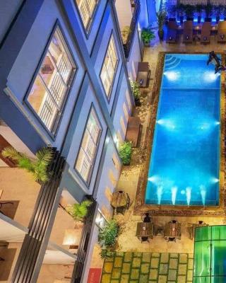 Nico's Hotel 2