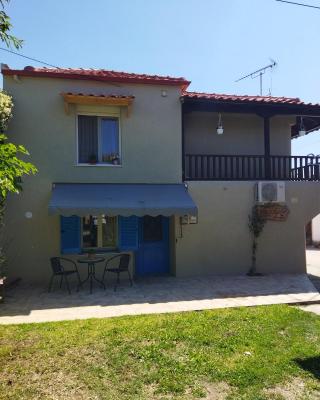 Ippotamos House