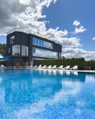 Avalon Hotel&Pool