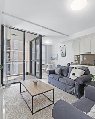 Aircabin｜Rosebery｜Charming｜Extra Large 1 Bed Apt