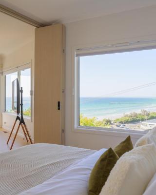 Pudding's Home Luxury Oceanfront Escape