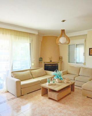 LOVELY AND SUNNY APARTAMENT 300m FROM BEACH!!