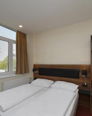 B&B HOTEL Berlin-Adlershof
