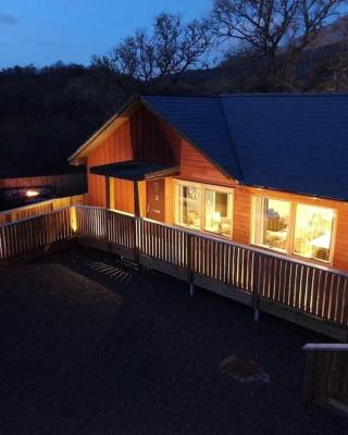 Hot tub lodge with stunning view