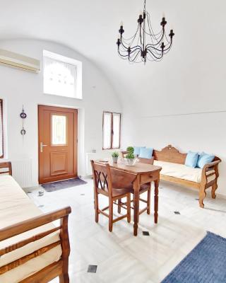 Karpimo Vineyard Villa with Heated Pool