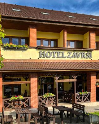 Hotel Závrší