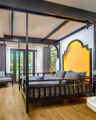 Le's home boutique homestay in the center Hanoi Old quarter