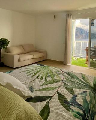 Apartment Inside the wave A