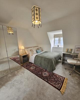 Modern Double Bed at Bicester Village, Kingsmere