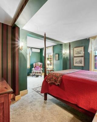 Cromwell Manor Inn