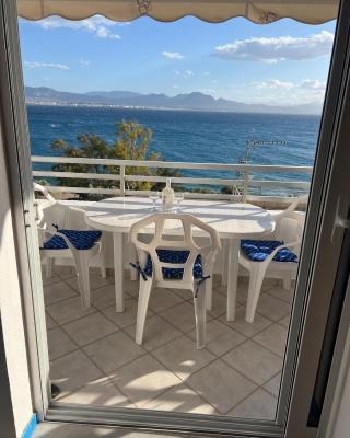 Atlas Apartment with Private Beach and SeaView Blue