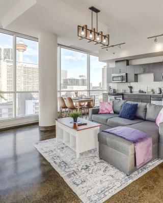 Luxury 2BR Condo - Downtown City Views