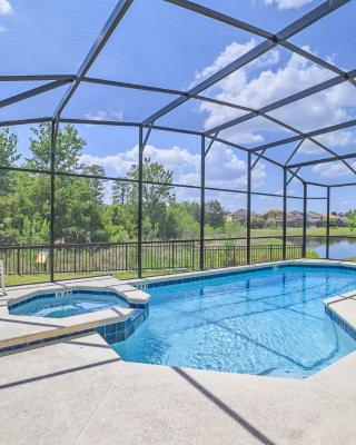 Stunning 9BR Home - Family Resort with Private Pool, Hot Tub, Games room and BBQ!