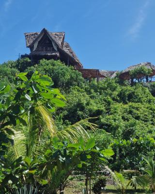 MONKEY MOUNTAIN LODGE