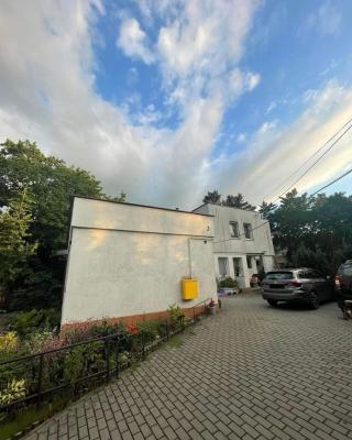 *Dana pokoje gościnne