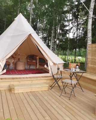 Skålbo gårdsglamping