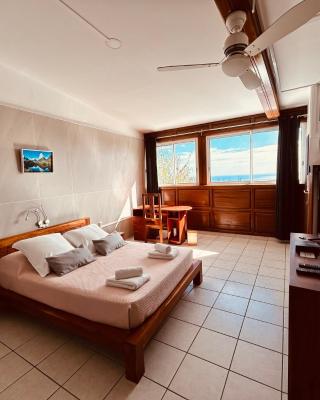 Vaste chambre vue mer montagne Ti Kaz Miyou 3