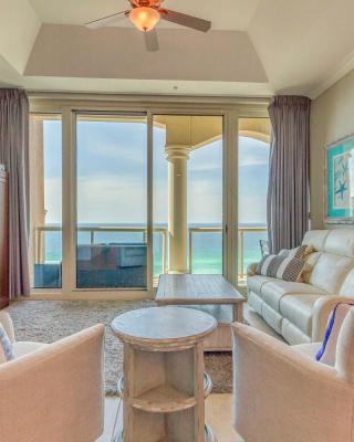 Pensacola Beach Penthouse with View and Pool Access!