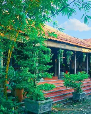 Út Bình Homestay