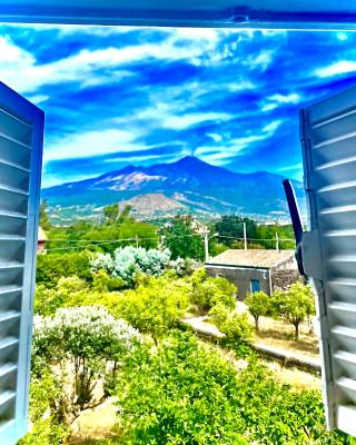 Linden House Etna