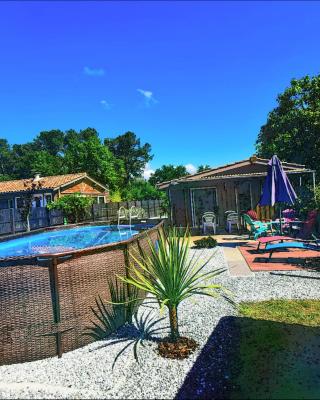 MAISON PISCINE PRIVEE 4a5 PERS9 & 11 KMs DES PLAGES OCEANES ET DU LAC