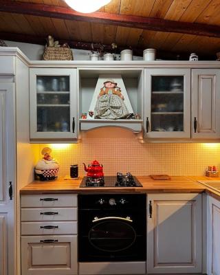 Aelia Cottage House