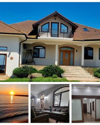 Denisa House