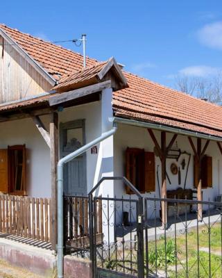 Tulipános Porta