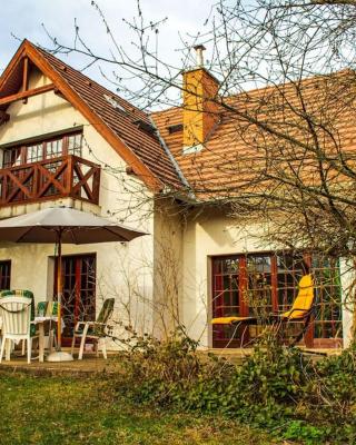 Pine Grove Villa