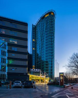 Lake View Hotel