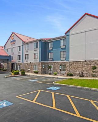 Comfort Suites near I-80 and I-94