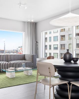 Harbour View 2BR & 2BA City Center with Free Parking