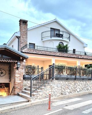 Bracera Inn
