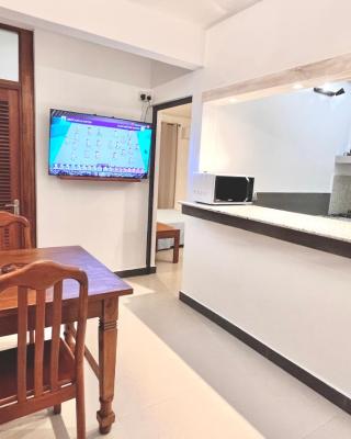 Ebony Apartment & Studio