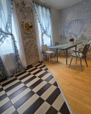 Kunst Apartment im Schwalbenhaus