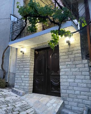 Luigi Guest House