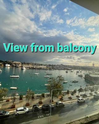 Sea View Over Valletta Strand Area