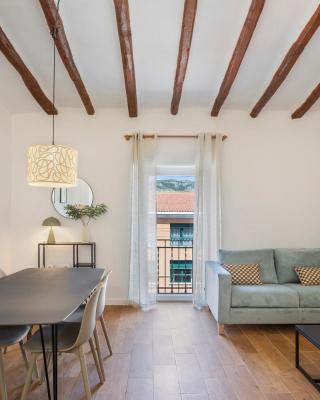 Vintage & Modern Old Town Alcoy