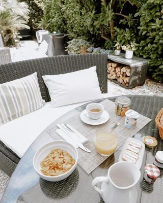 Ideal Sejour Cannes - Stylish Boutique Hotel with quiet garden