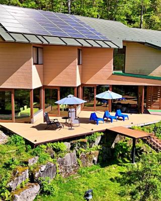 ペンション湖風 KOFU a lodging accommodation