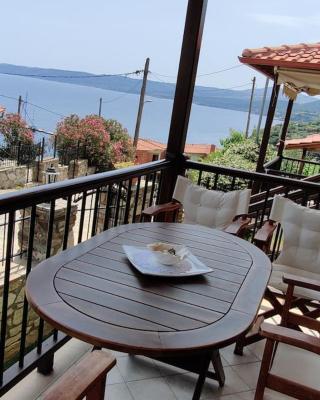 Sea and mountain view cosy house