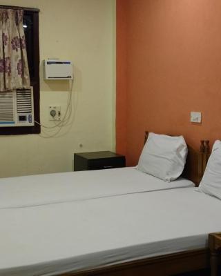 Thangam balaji Guest House -Near US Consulate
