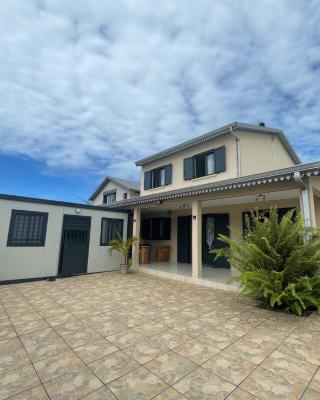 Magnifique villa avec espaces extérieurs