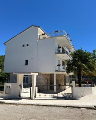 Apartmani Nika