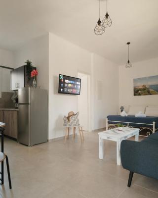 Agatha's central bright modern luxury apartment-2