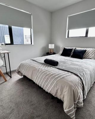 Queenbed Room, Free Carpark 10C-1