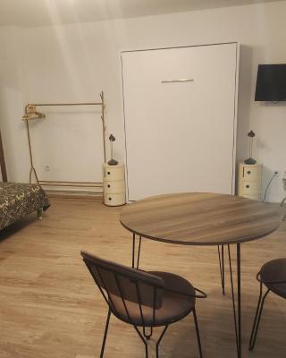 Emely despacho Loft port