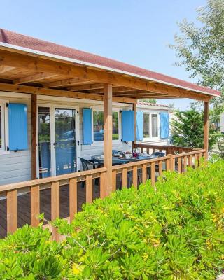 Mobile home in the Rosolina-Mare with a shared pool