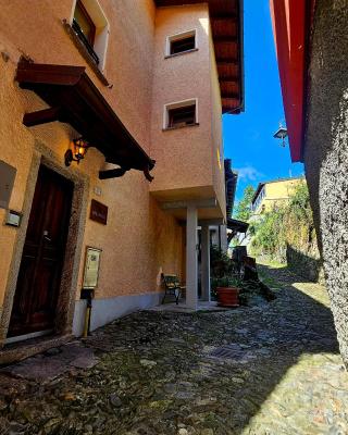 Borgo Paradiso Guest House