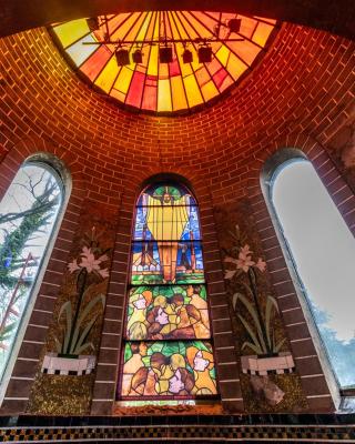 La Chapelle de verre, un lieu unique au monde